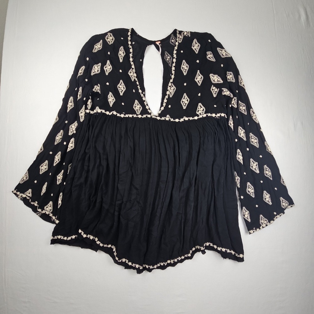 FREE PEOPLE Black Diamond Floral‎ Embroidered Crinkle Tunic Top Size Xl